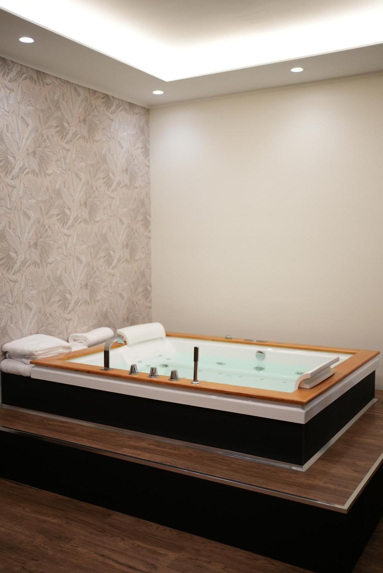 Re Di Cuori Hotel Caianello Ngoại thất bức ảnh