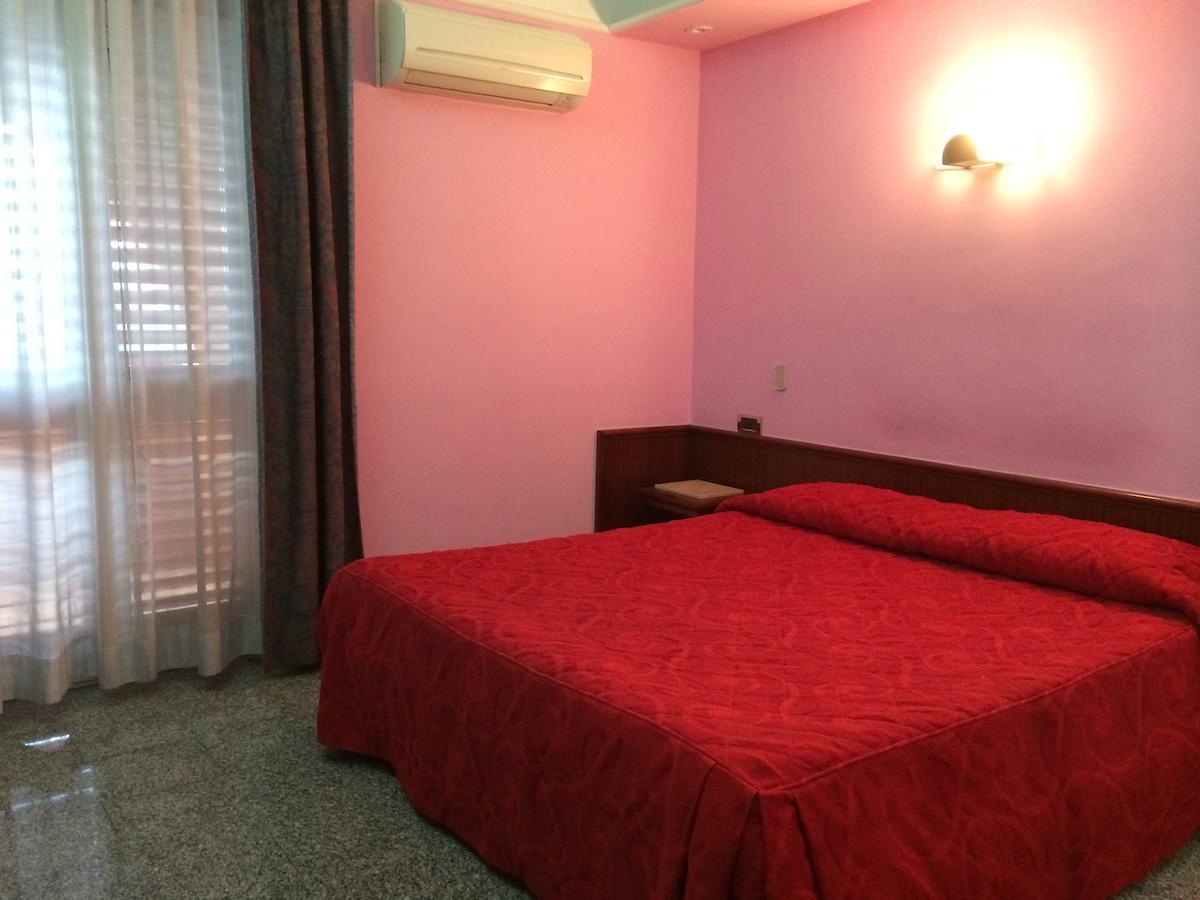 Re Di Cuori Hotel Caianello Phòng bức ảnh